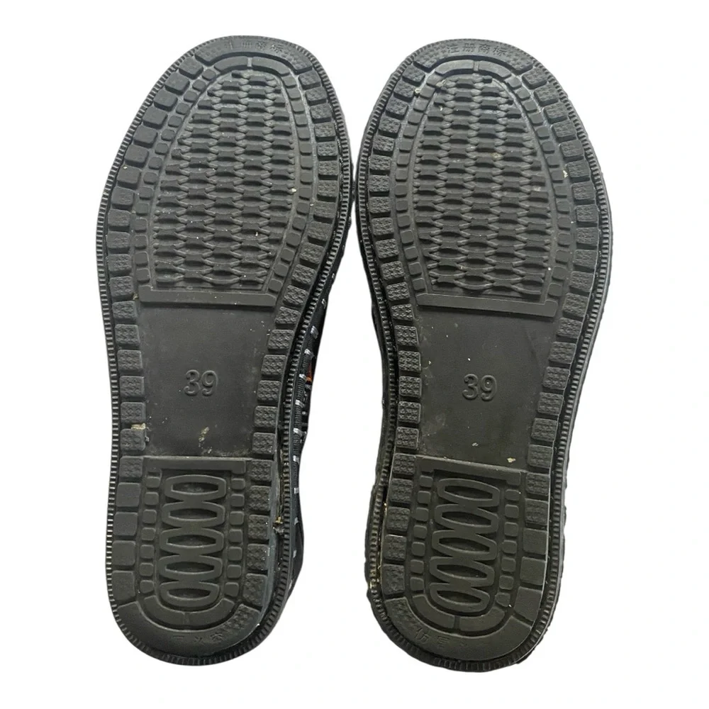 Black Embroidered Slip-On Shoes unisex - Picture 2 of 10